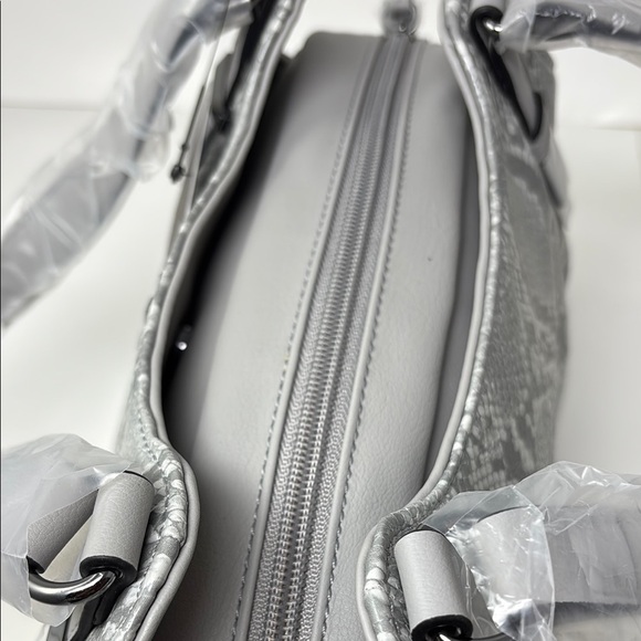 SIMPLY VERA verawang Gray Snakeskin Shoulder Bag with Double Handles - Picture 5 of 9